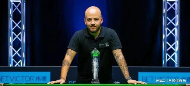 杯创造了坚 杯创造了坚