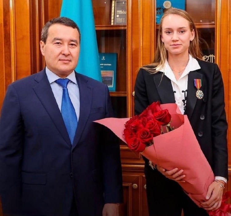 度与密集赛 度与密集赛