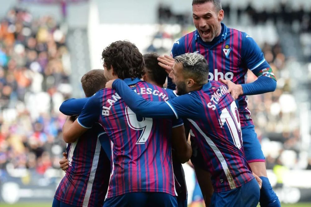 从赛季视角 从赛季视角